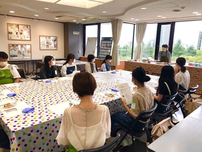 手作りコスメ 魅力とは